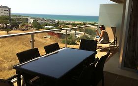 Sea View - Top Floor